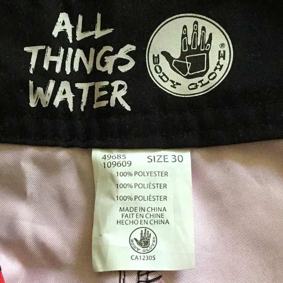 New men’s Body Glove shorts. - Picture 3 of 5